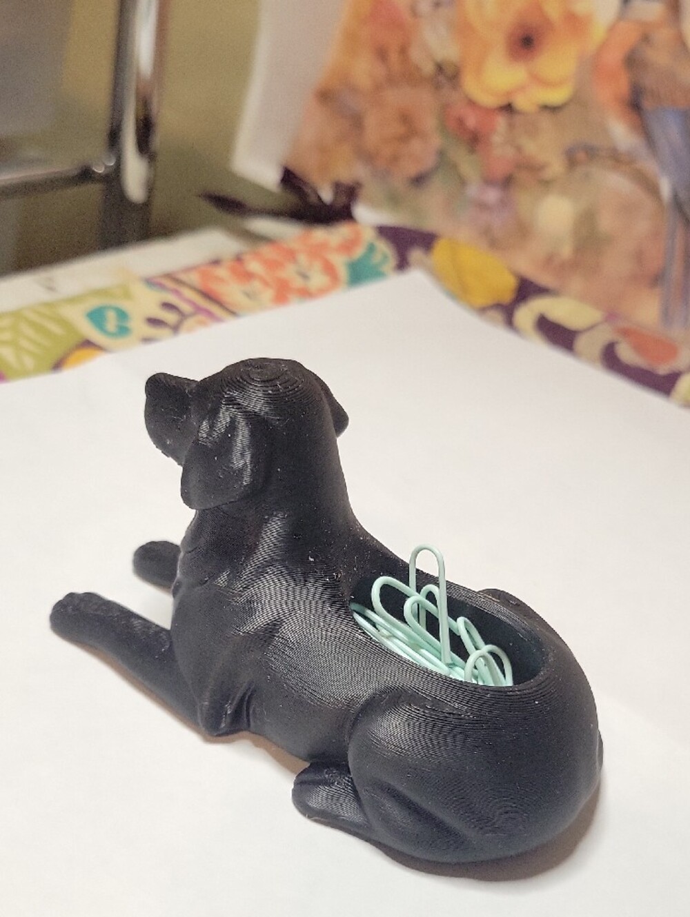 Black Dog Shaped Desk Organizer - Pet-Inspired Clip Holder - Picture 4 of 4